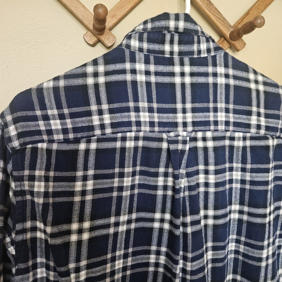 CHAPS Performance Navy Plaid Flannel Button Down Men-s Size Medium 100% Cotton - Picture 7 of 7